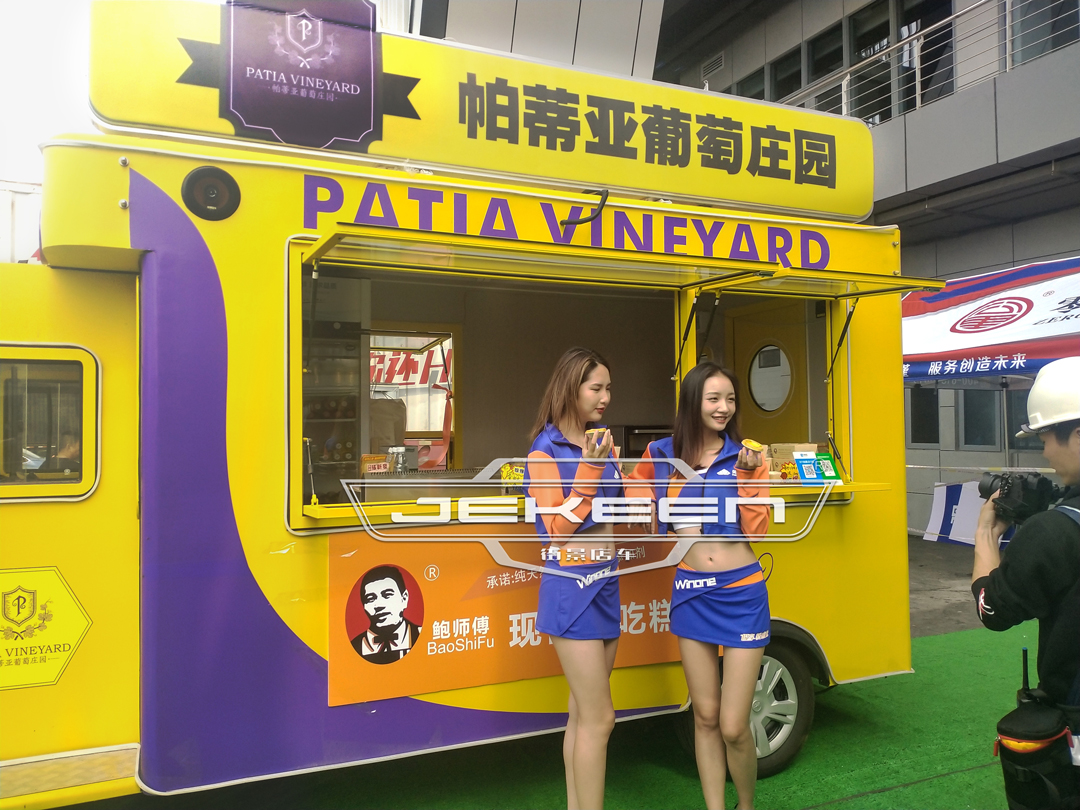 谁说跨界玩烂了？DCGP国际漂移赛遇上街景店车，热浪狂飙不止