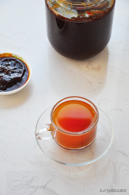 这种水果放电饭煲里煮一煮，嗓子痛和咳嗽都喝好了，成本才几块钱