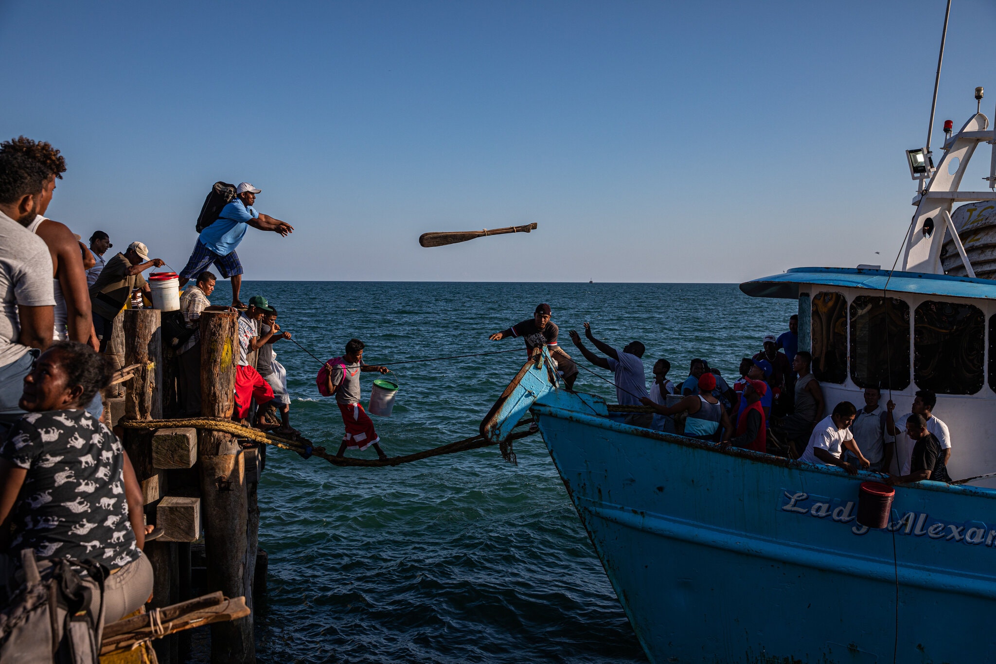 致命下潜！捞个龙虾，有的死有的瘫，加勒比渔民为何这么难？