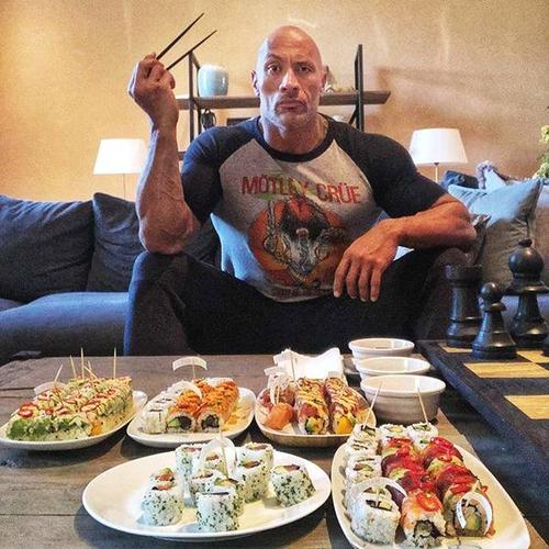 拥有巨石强森力量的锻炼方法,巨石强森日常健身训练