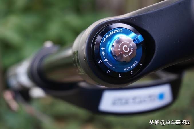 山地车前叉升级推荐,山地车前叉软硬如何选