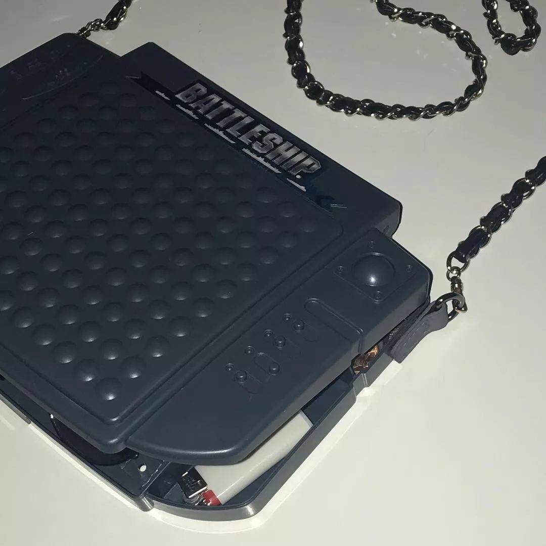 白天正经设计师晚上副业,一个不务正业设计师搞笑视频