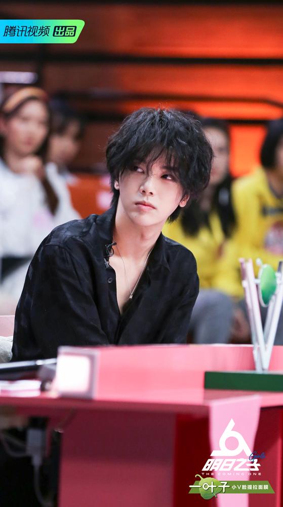 明日之子孙燕姿开场秀,孙燕姿洪一诺总决赛完整版