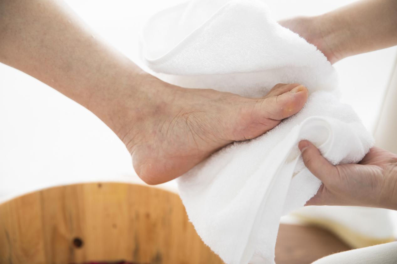 痛风降尿酸什么药效果好,痛风止痛和降尿酸药口服