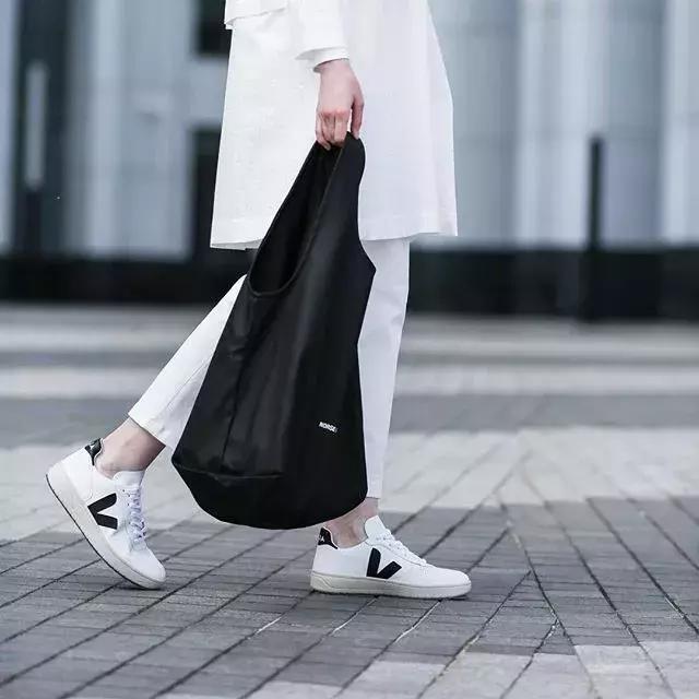 今年球鞋流行什么款式,今年球鞋流行款式有哪些