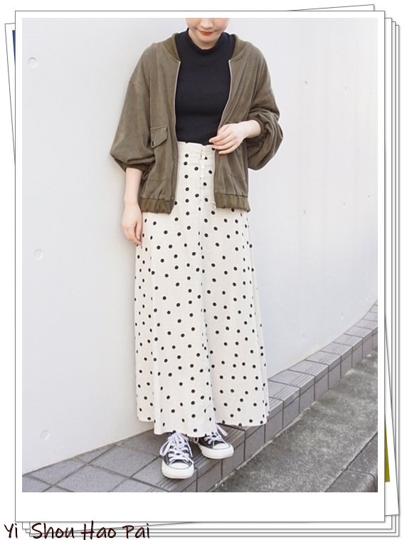 即将流行的法式波点裙,今年流行波点连衣裙吗