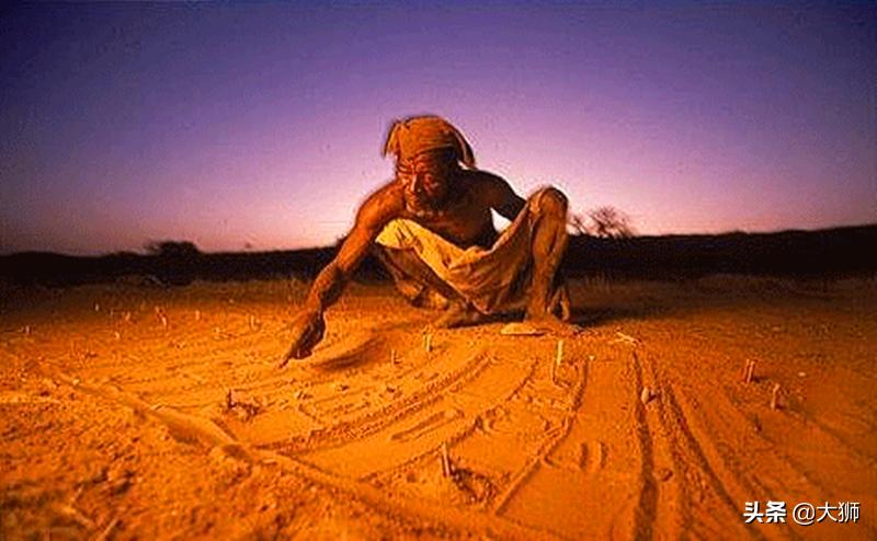 古代多贡人的天狼星崇拜:他们用壁画讲述天外来客与龙的故事