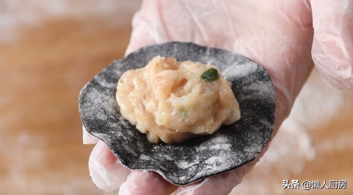 大墨鱼整个红烧,墨鱼水饺墨鱼和肉的比例