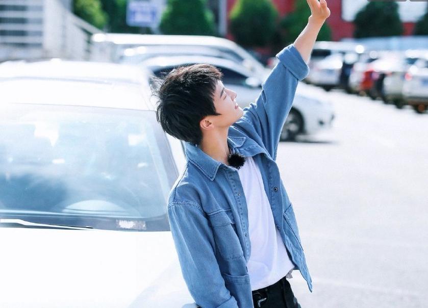 周深周杰伦烟花易冷完整版,周深人缘多好视频