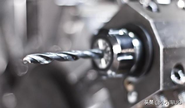 小孔深孔如何加工,深孔精孔怎么加工