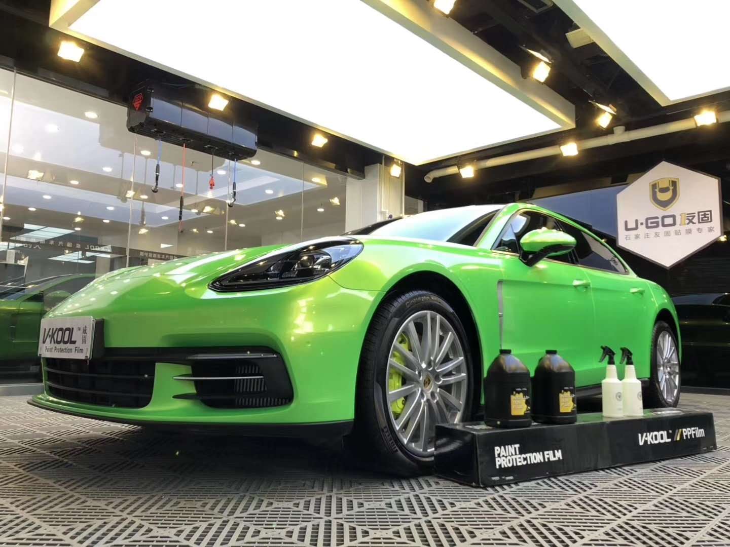 汽车改色贴膜如何识别好坏,碳纤维贴膜怎么区分好坏