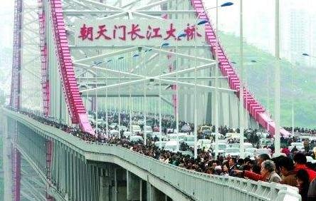 中国最大的直辖市,常年游客不断,重庆有机会晋升一线吗?