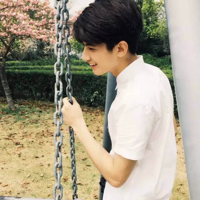 淡看名利笑纷争临江仙,临江笑吟临江仙