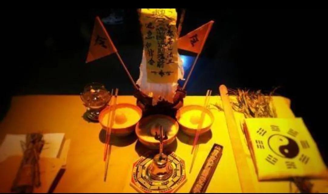 微小说:小镇入殓师