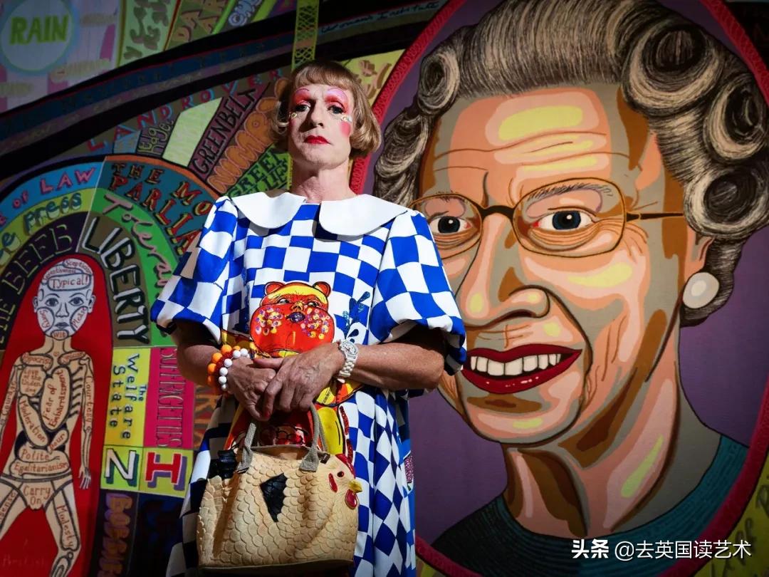 他以一己之力，让UAL的毕业典礼变成“女装大佬”的异装盛会