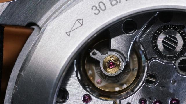 劳力士潜水表宝珀 (劳力士潜航者和宝珀五十噚哪个好)