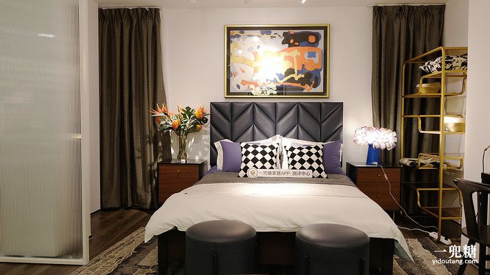 美式轻奢实木床主卧1.8米双人大床,美式实木床现代简约白色1.8米大床