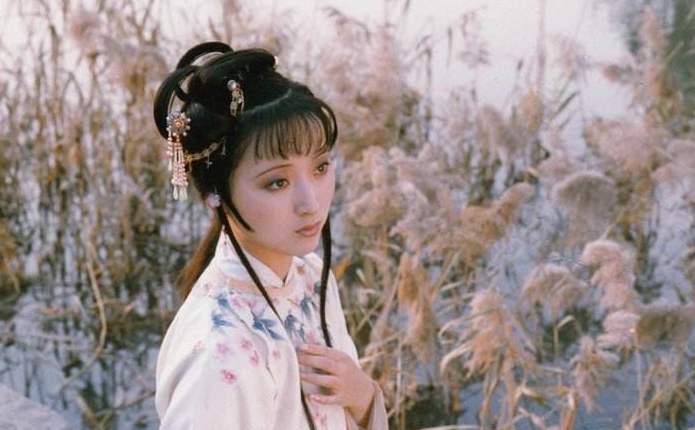 《红楼梦》：从黛玉的待遇，看贾家的人情世故