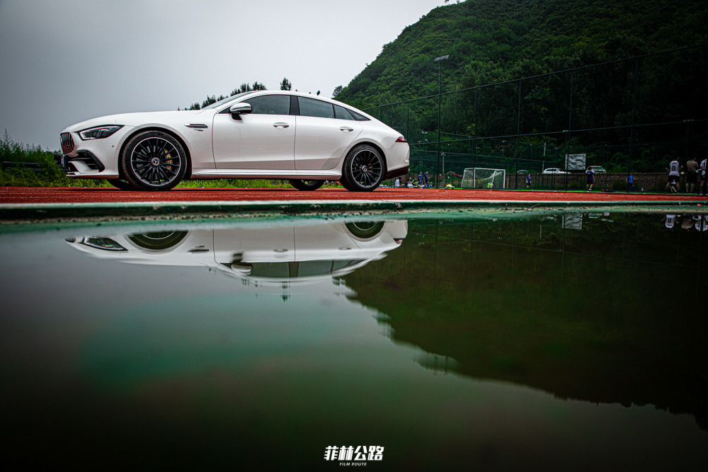 2022款amggt53夜晚试驾,试驾奔驰amg53gt四门