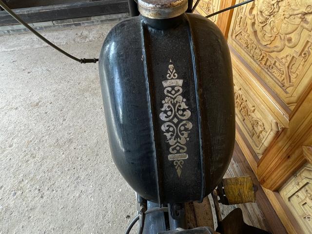 早年爱车族玩啥：幸福250与单缸屁驴子，当年太拉风了