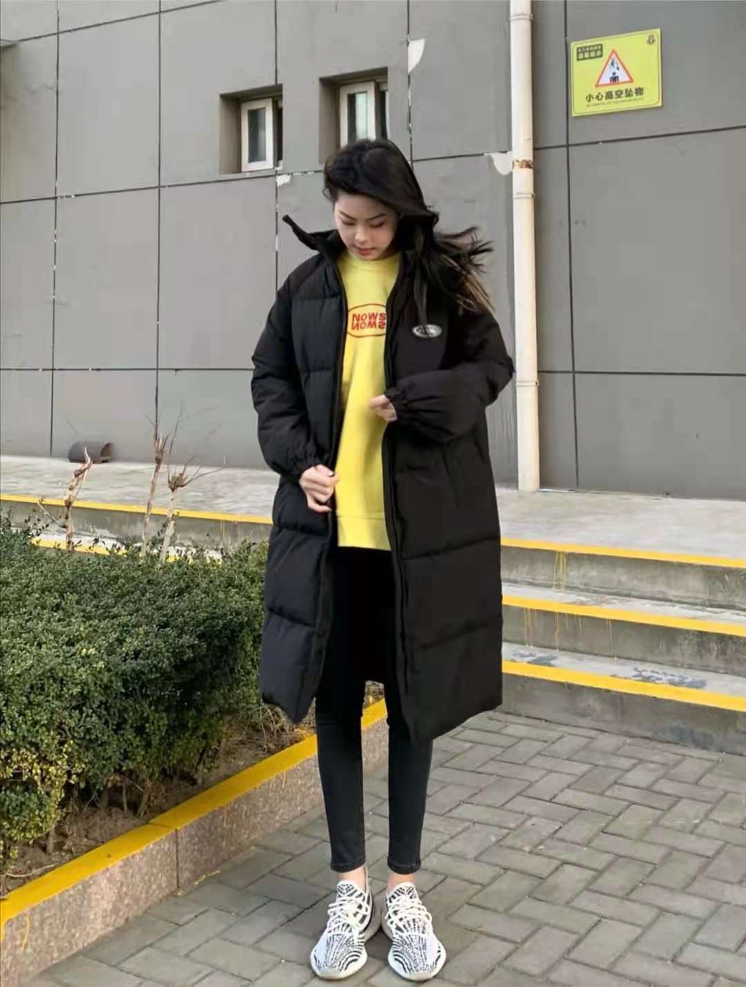 60岁穿短款羽绒服搭配下身,工装羽绒服下身搭配什么裤子