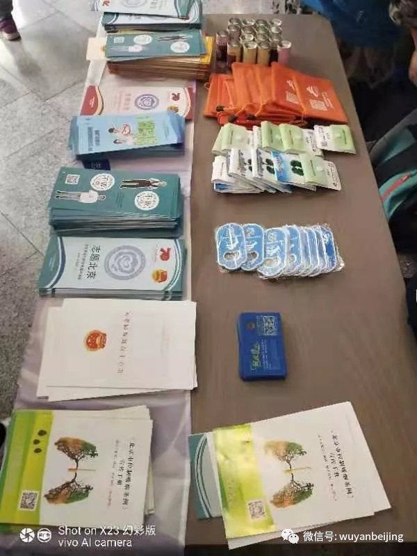 我爸抽烟很厉害怎么办,我爸抽烟怎么办