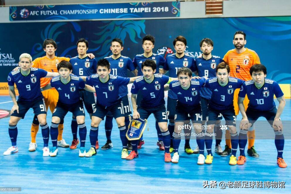 日本人从巴西挖来过气品牌，包装成时尚足球潮牌成功杀入中国市场