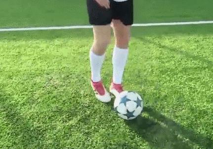 论骚只服最后这招，学会了就是球场最靓的仔