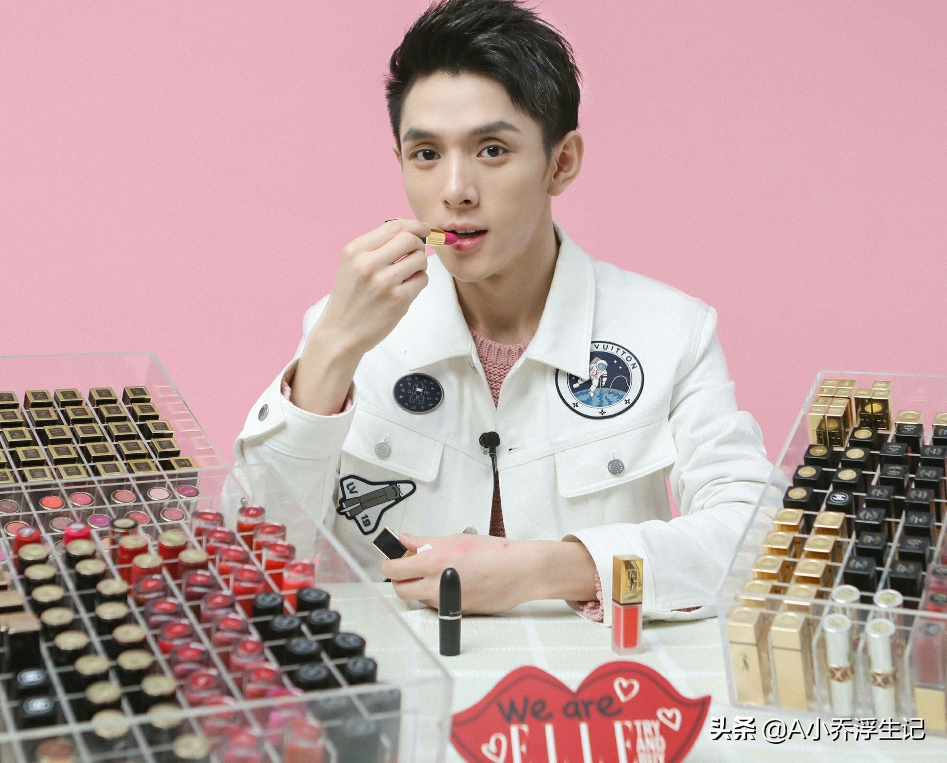 最近很火的李佳琦,东北小伙李佳琦