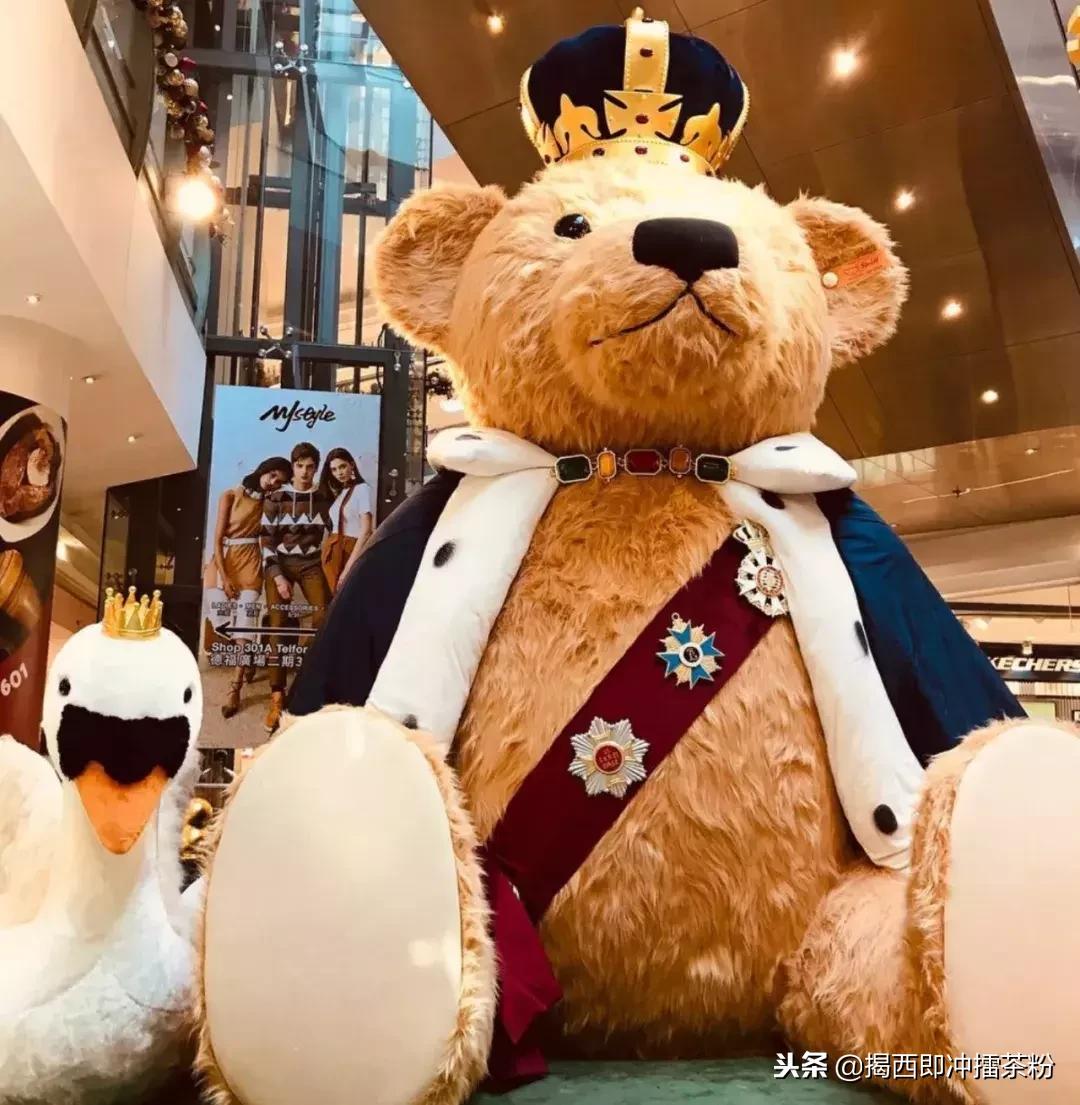 过分美丽!圣诞灯饰点亮香港:泰迪熊、比卡超、布丁狗陪你过圣诞