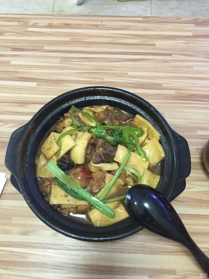 乌鲁木齐哪里有好吃的黄焖鸡米饭,乌鲁木齐黄焖鸡米饭清真