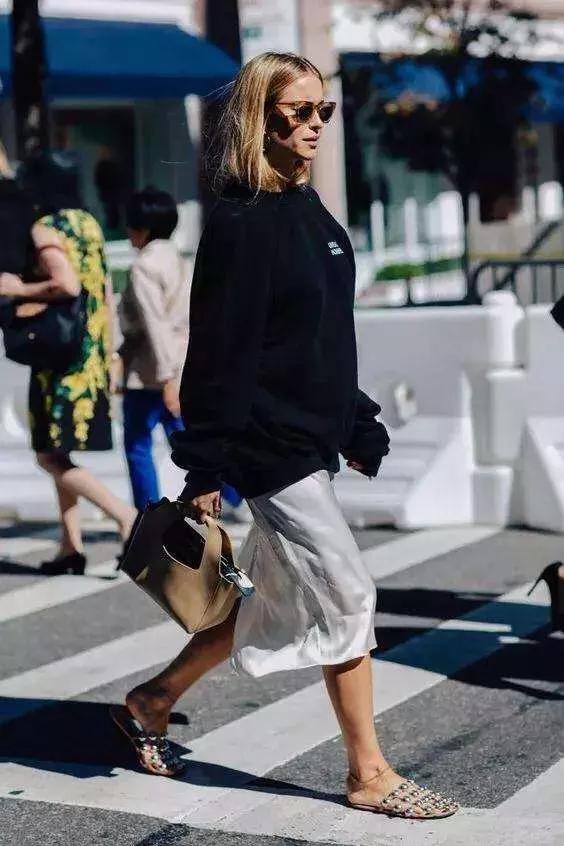 情人节约会穿什么好看呢,情侣这样穿很高级