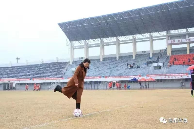 2018年信阳市第二届足球超级联赛激情开赛！