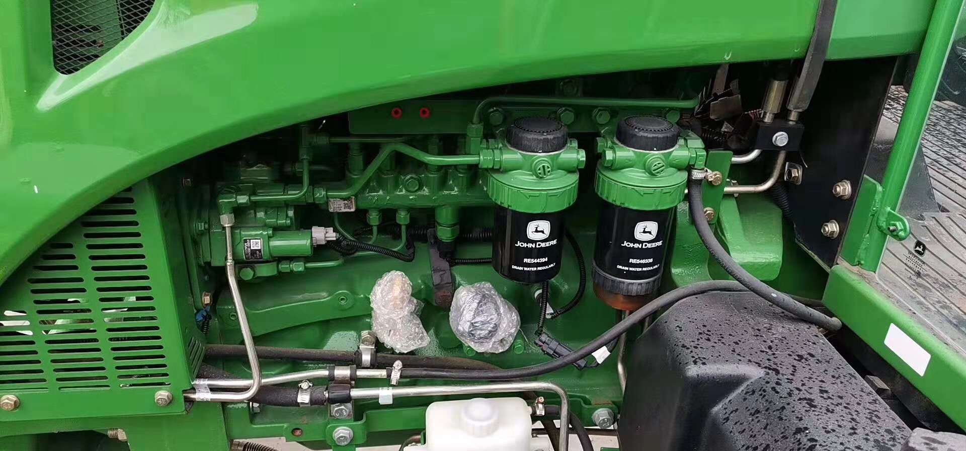 这台拖拉机值不值49万,为什么万年红拖拉机那么便宜