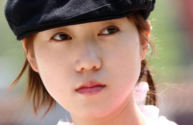 被搜索65万次,裸模*筱雨张**:为了自己的梦想愿意奉献一切