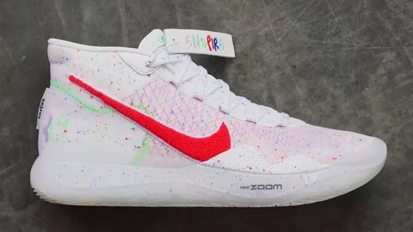 新品合集！KD13联名太心动，休闲鞋帅过椰子，耐克有点意思