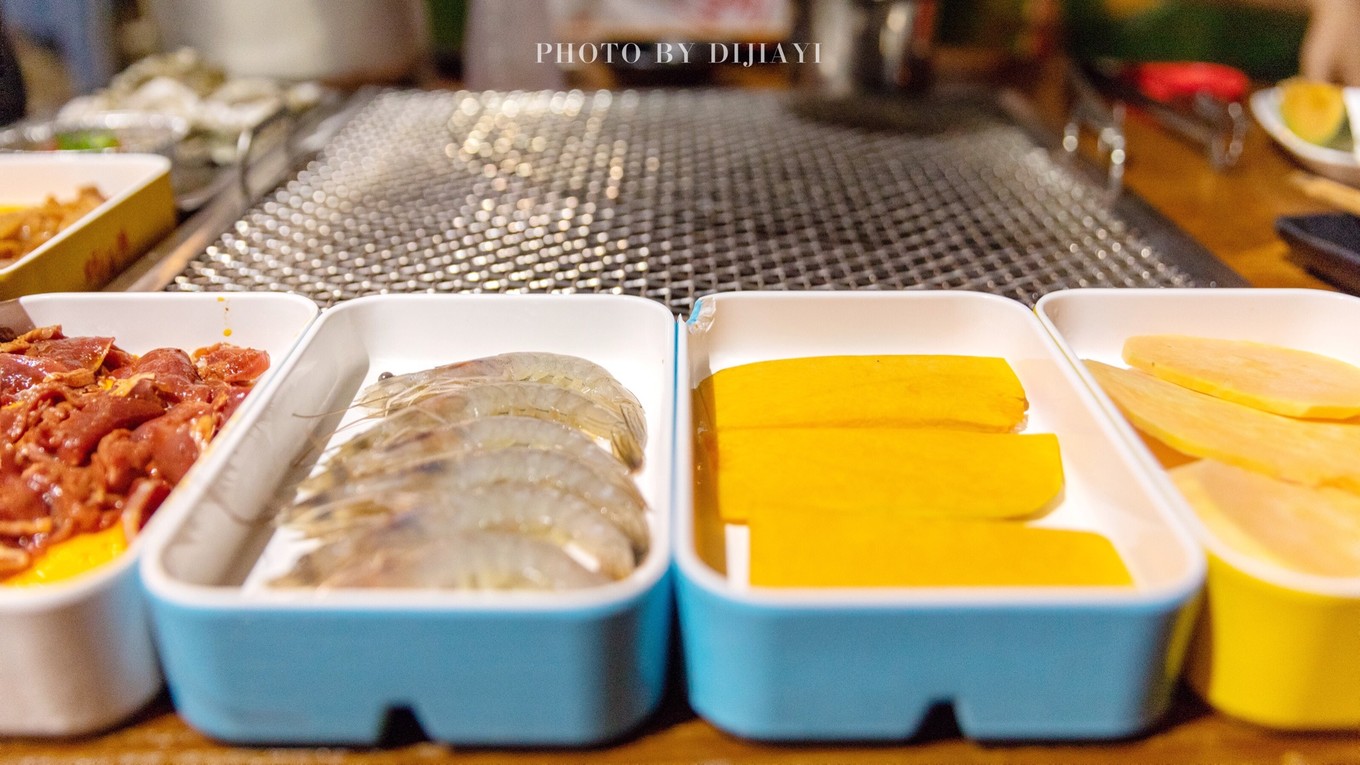 成都人气最旺的网红美食了解一下,成都万年场美食网红店