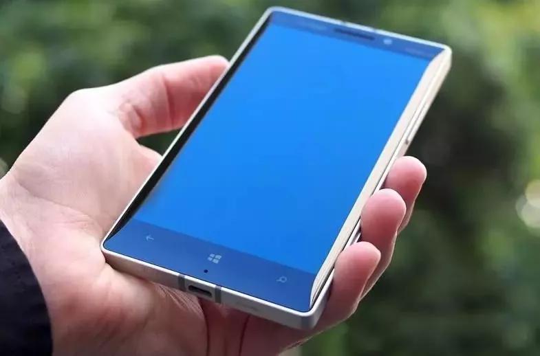 @玉林人,刷到发烫还充电?小心手机顶不住“压力”选择“自爆”