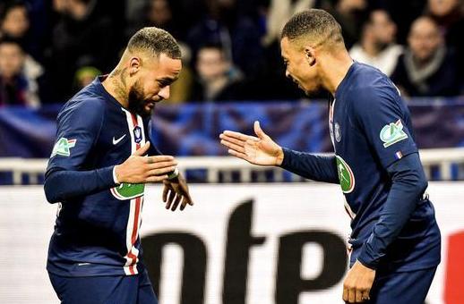 国足的希望来了吗,姆巴佩来看国足