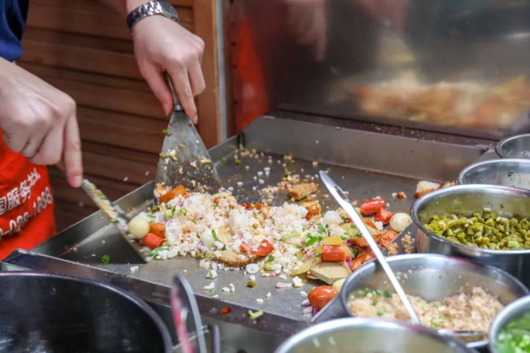 10块钱吃垮川大后街25家店,快快收藏