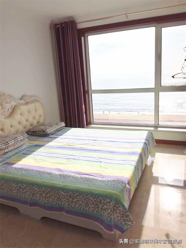 辽宁东戴河lijie海景公寓出门就是海,这里海滩大,水质清澈