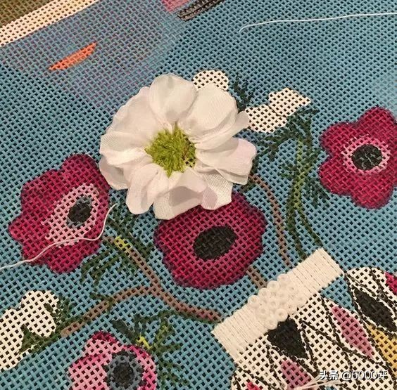 十字绣绣好要怎么弄,十字绣正确绣法为什么要留一格呢