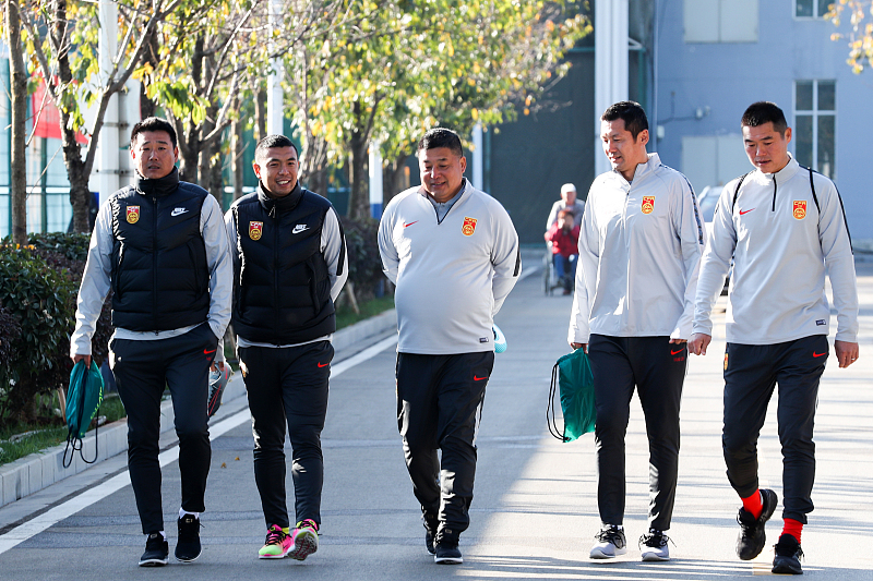 下狠手,下狠手了