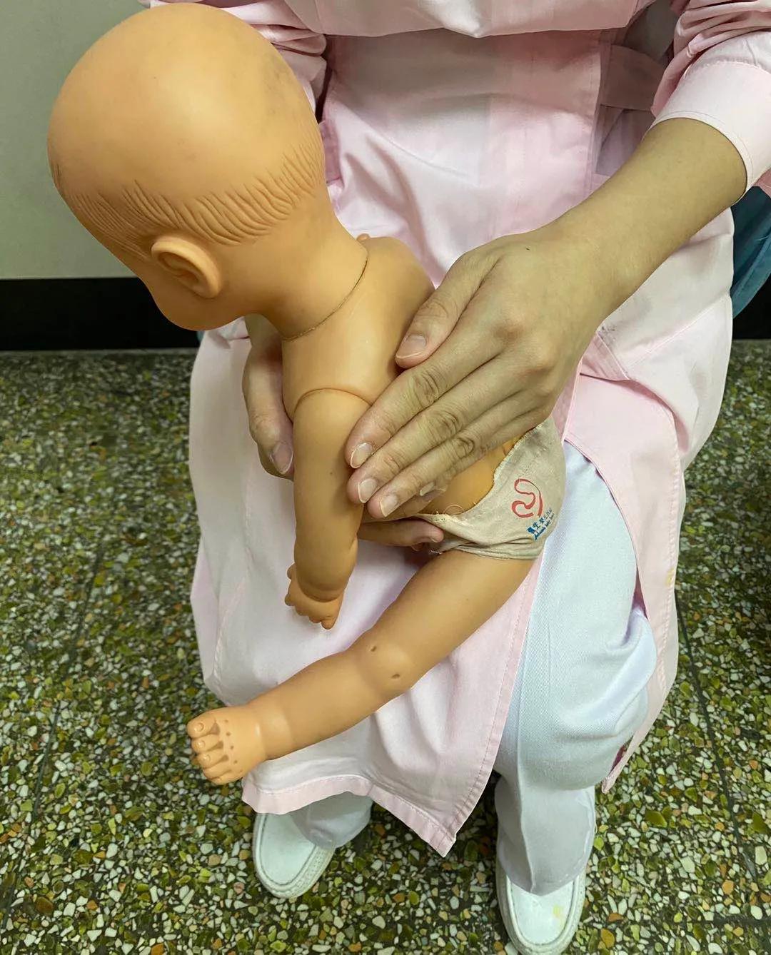 宝宝有痰咳不出堵在喉还咳嗽,宝宝有痰咳不出堵在喉怎么排