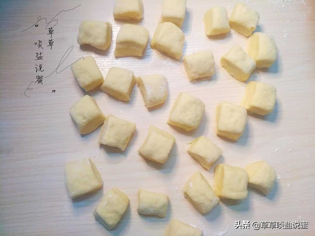 馒头不用油炸,不用鸡蛋也能做的奶香小馒头