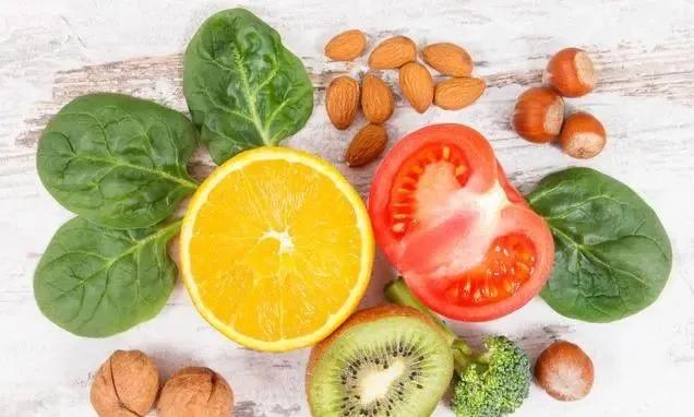 肛瘘漏粪和流血哪个更严重,肛瘘是漏粪吗