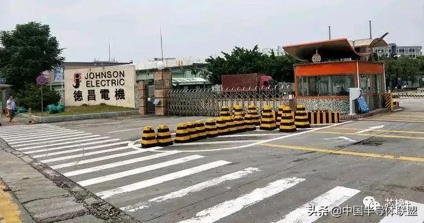 深圳裁员最新方案,裁员降薪转行地产人正在经历什么