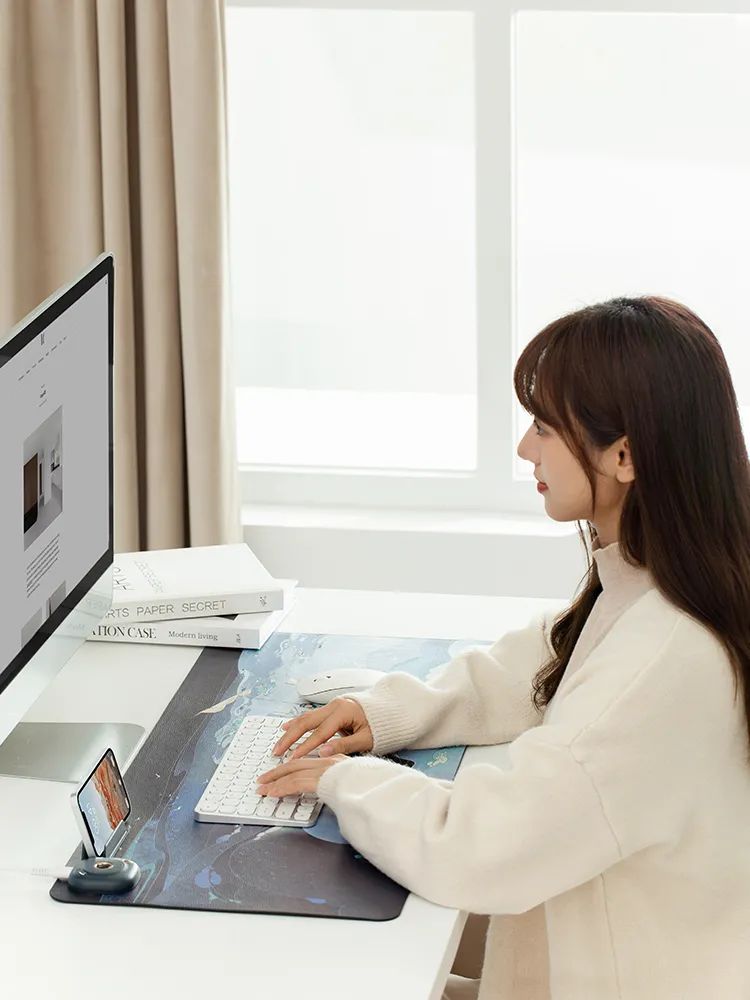 冬日氛围感桌面,冬日氛围感桌上用品