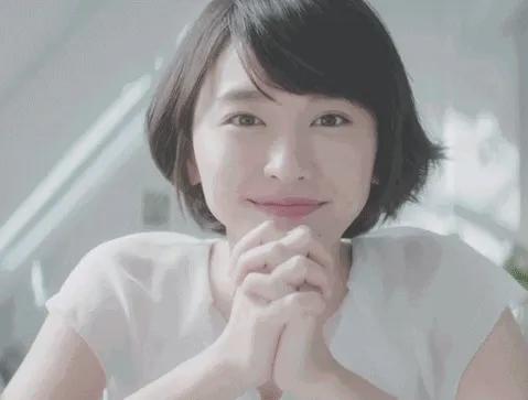 香水的正确喷法持久留香24小时,喷香水时怎么才能让香水留香一天