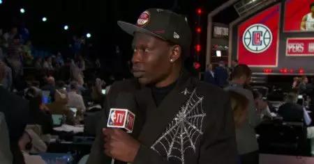 首秀就成20年来首人，这天赋也太可怕了！他只是个44号秀啊